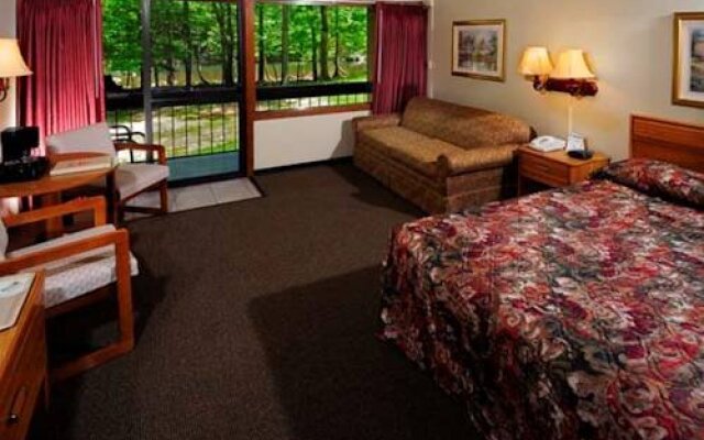 Pipestem Resort State Park