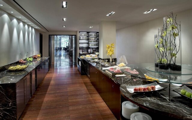 JW Marriott Essex House New York