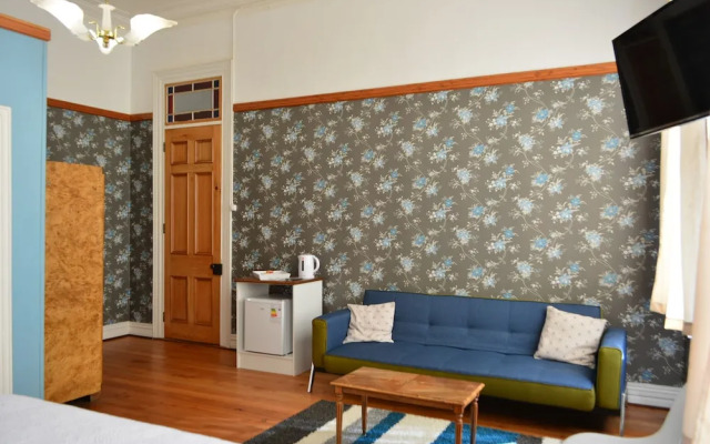 Wood Residence Hotel Boutique