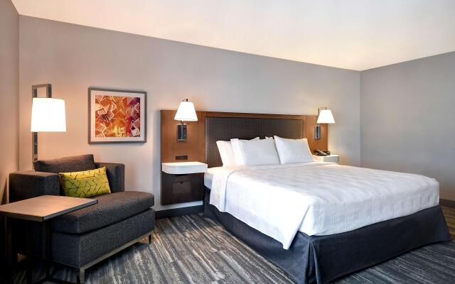 Hampton Inn & Suites Las Vegas Convention Center - No Resort Fee