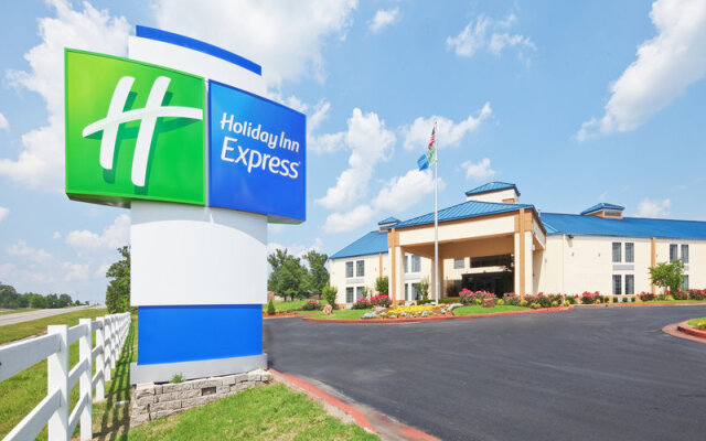 Days Inn & Suites By Wyndham Tahlequah