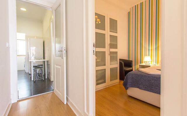 Bairro Alto Deluxe by Homing