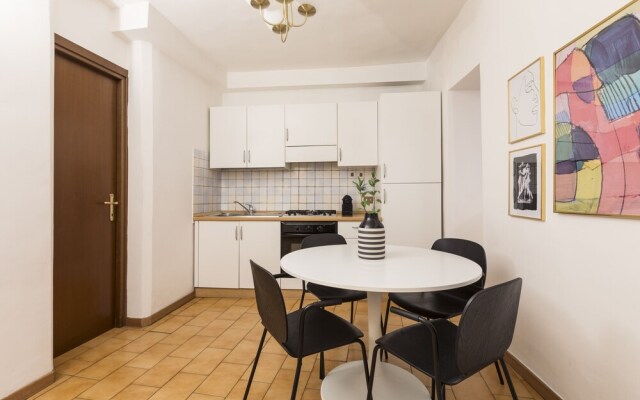 On Via Francesco Crispi Apt 1