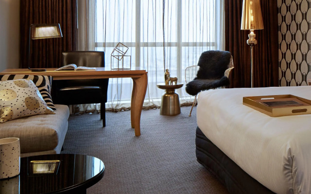 Museum Apartment Hotel, Independent Collection by EVT