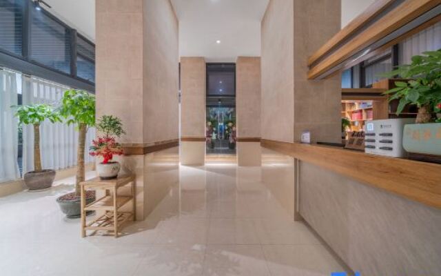 Youyi Homestay (Chongqing Aegean Shopping Park)