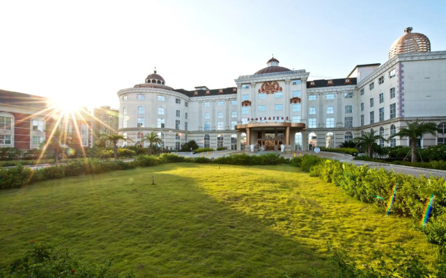 The Royal Pinnacle Hotel