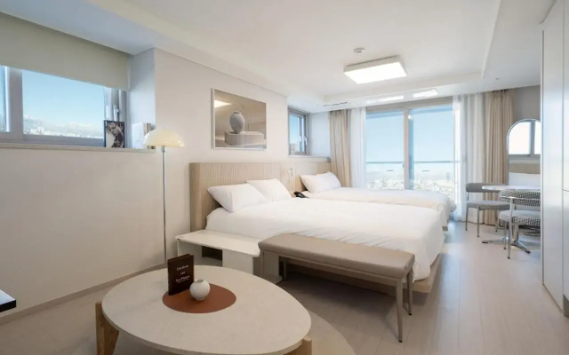 Uh Flat The Sokcho