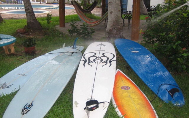 Azul Surf Club