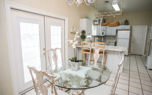 Crystal Beach Home by Panhandle Getaways