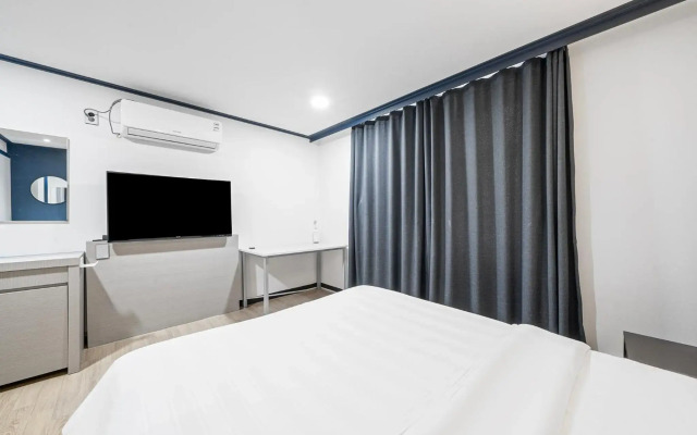 Noblesse Hotel