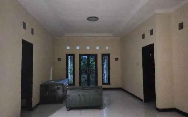 OYO 90346 Guest House Citra Pemuda Syariah