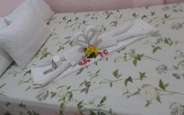 Ellen's Resort Annex