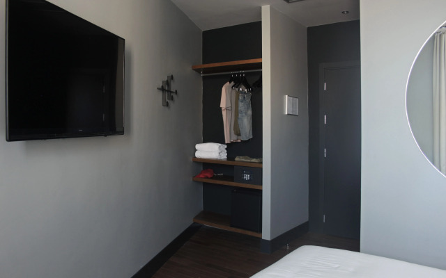 c-hotels Joy