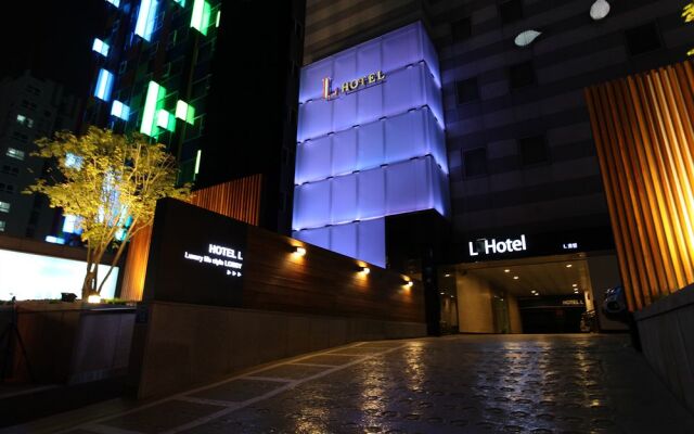 Lifestyle L Hotel