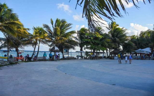 El Fuerte Beach Resort