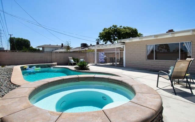 Babes in Toyland - 3 Br Home