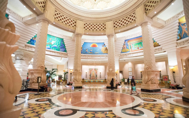 The Royal at Atlantis