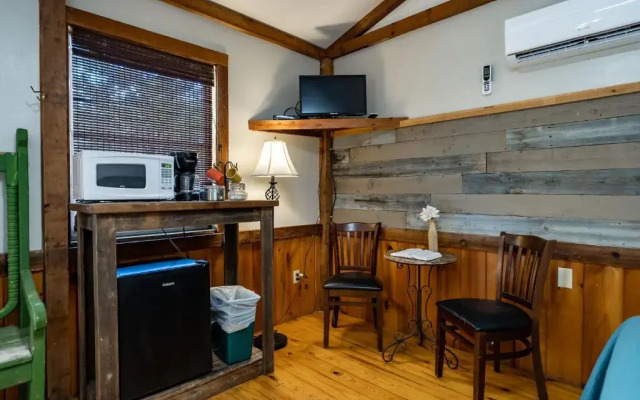 The Leakey Inn by CMD
