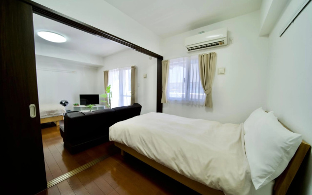 Villa Izumizaki – Guest Rooms – Naha