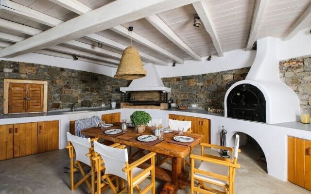 Bluewave Villa