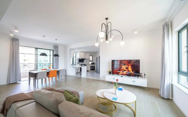 Tyms 3BR 2BA Apt Novel Garden Metro