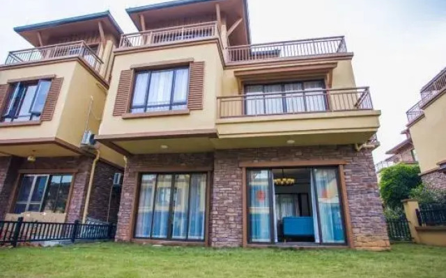 Yujian Holiday Apartment (Foshan Gaoming Meidi Luhu Branch)