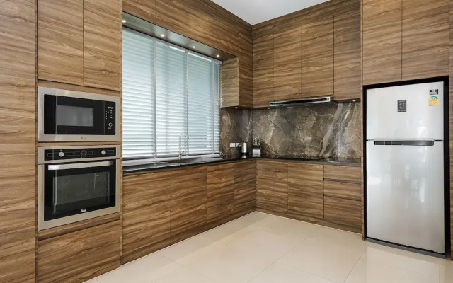 Luxury Pool Villa A14