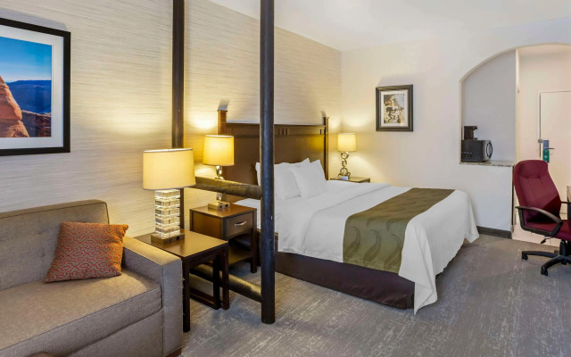 Quality Suites Moab near Arches National Park