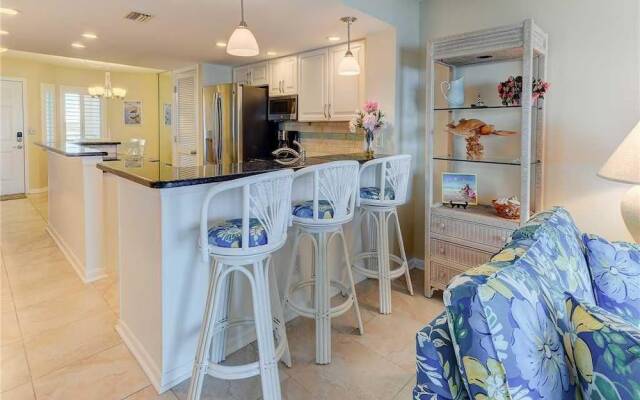 Windjammer 210 - Two Bedroom Condo