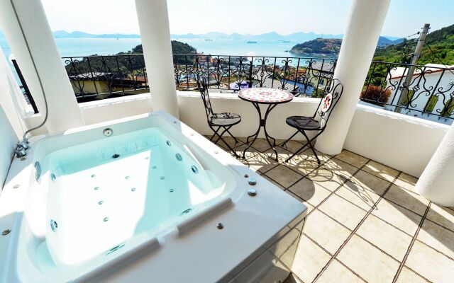 Namhae Alhambra Pension