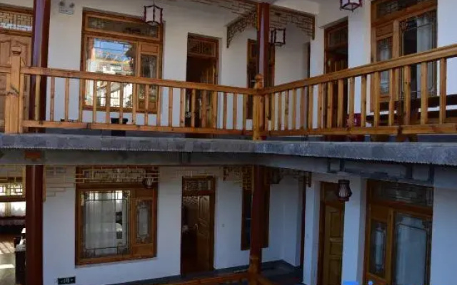 Dali Shuanglang Xinyuanju Chinese Inn