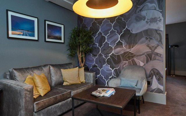 Malmaison Reading