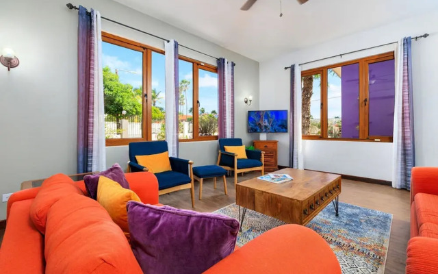 Spacious 4BR Villa Private Pool Cozy Location