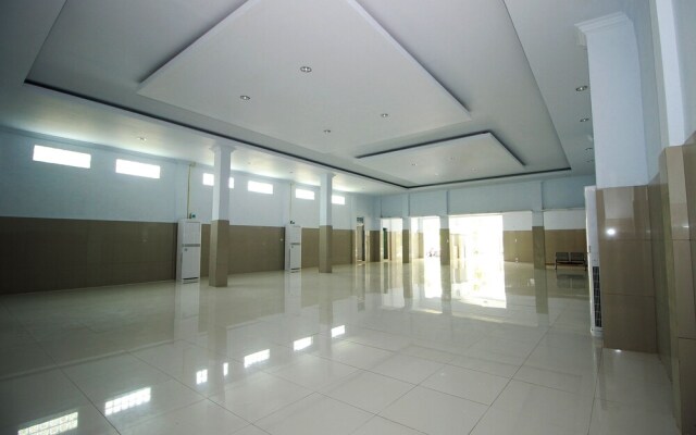 Oyo 1669 Hotel Vista Syariah