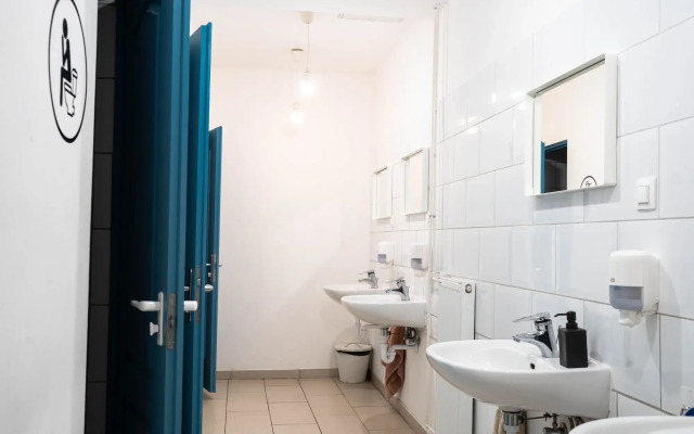 WOW City Hostel