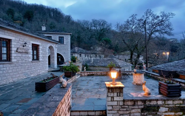 Nikolas Guesthouse