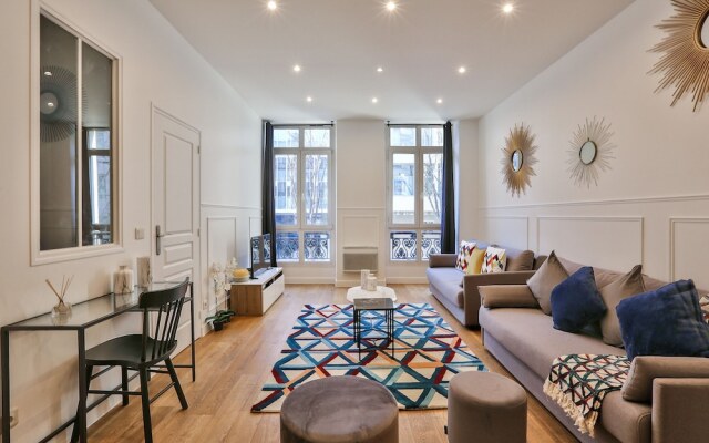 34 - Urban Luxury Paris Louvre