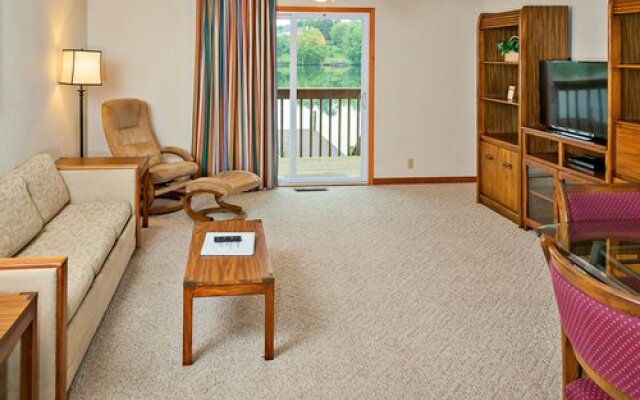 Mariner`s Pointe Resort