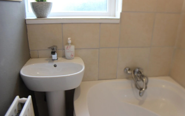 ADVO Lovely 2 rooms accommodation Leeds