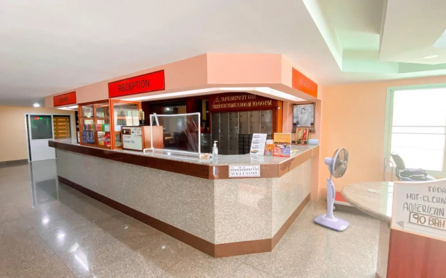 A.A. Pattaya Golden Beach Hotel