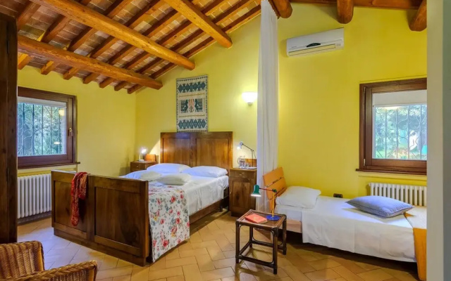 Villa Emilianna 12 2 by Marche Holiday Villas