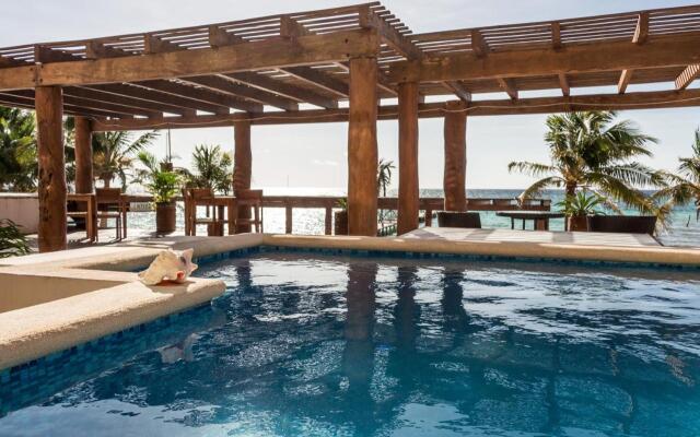 Aquastar Hotel & Apartments