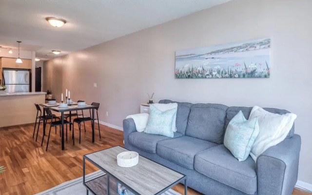 Rivetstays - The Yonge Grand Suites