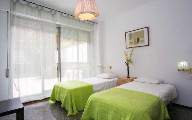 Apartment With Large And Private Terrace