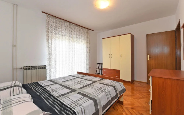 Apartment 621