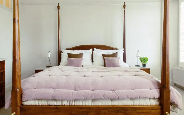 Edinburgh Art Apartments