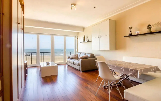 Studio St James 0402