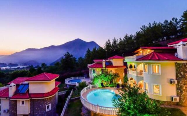 Lakestone Villa