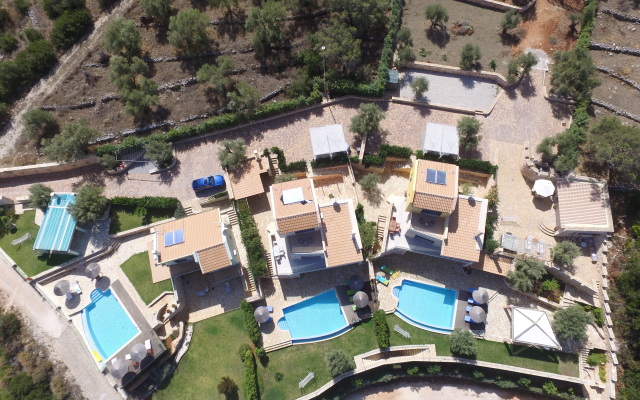Thea Thalatta Luxury Villas