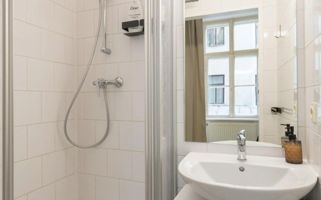 Servus at Naschmarkt